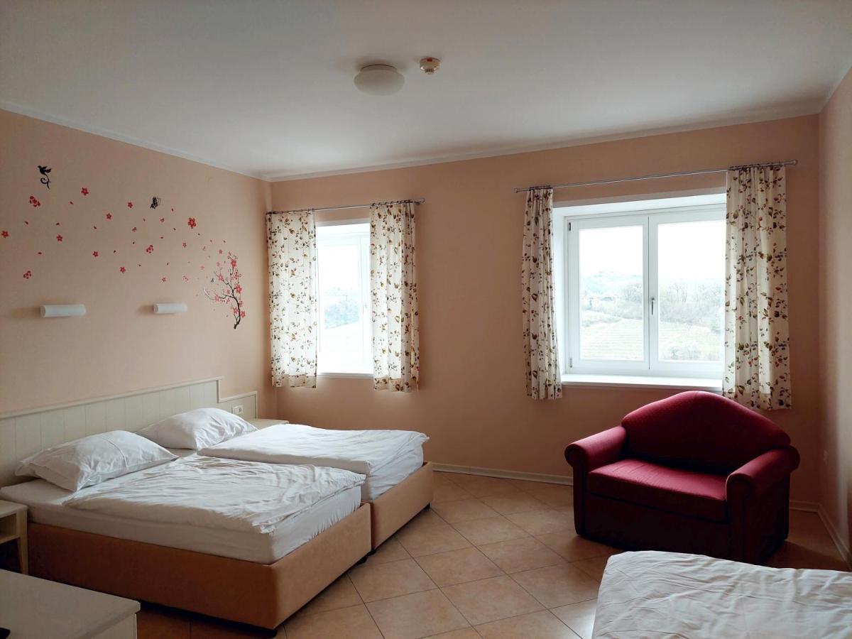 Hotel Kozana Dobrovo Eksteriør billede