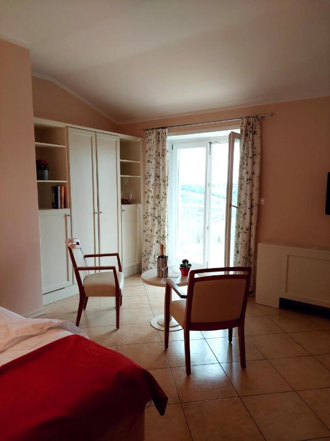 Hotel Kozana Dobrovo Eksteriør billede